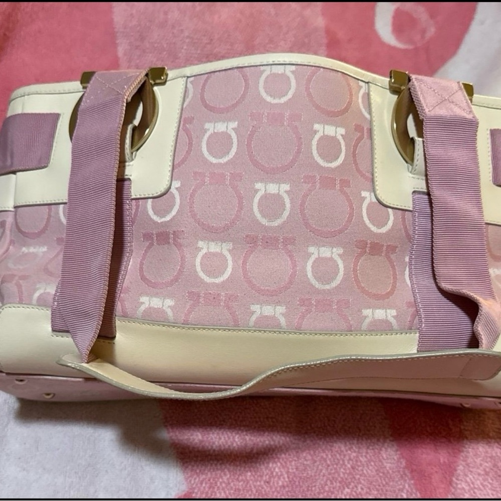 Salvatore Ferragamo Pink and Cream Shoulder Bag